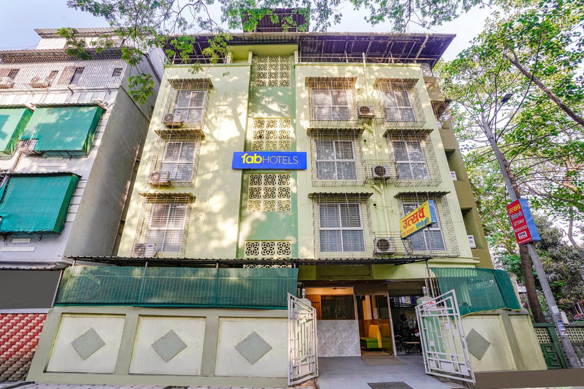 ホテル Fabexpress Utsav Residency - Nr Panvel Jāmb エクステリア 写真