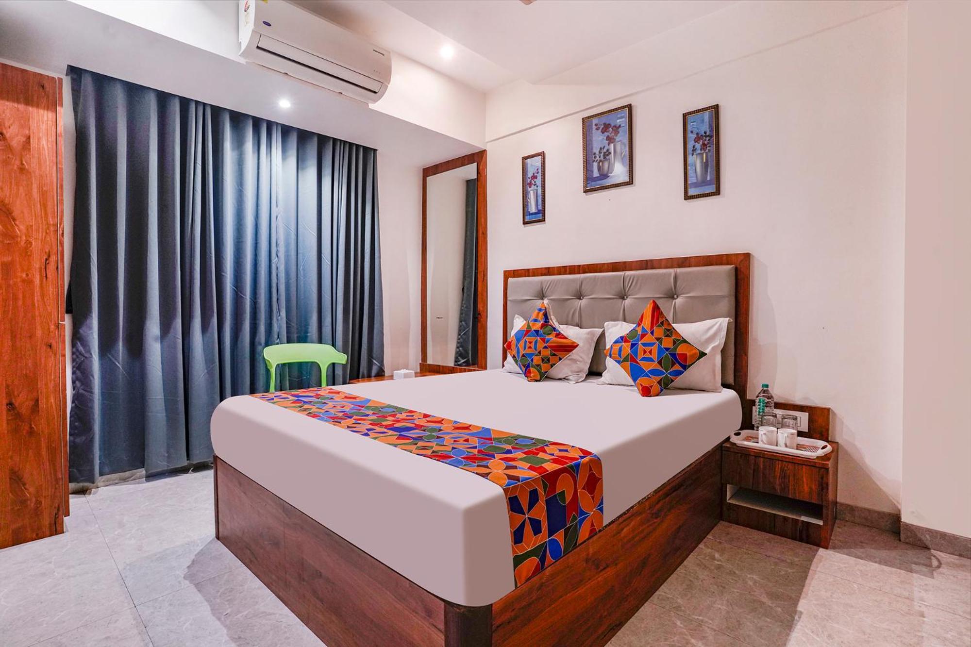 ホテル Fabexpress Utsav Residency - Nr Panvel Jāmb エクステリア 写真